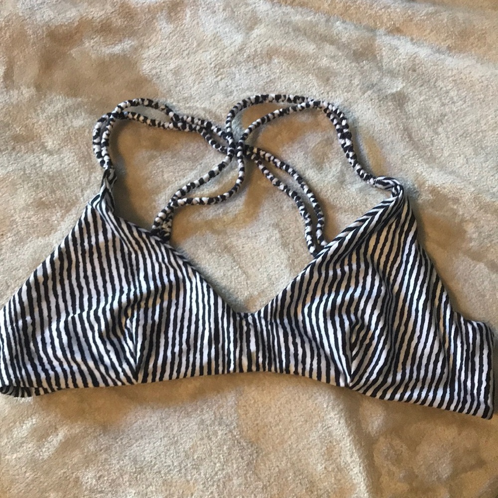Volcom swim top
